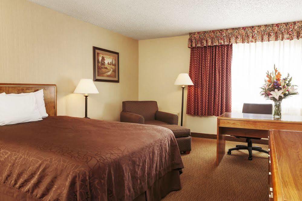 High Desert Inn 엘코 외부 사진